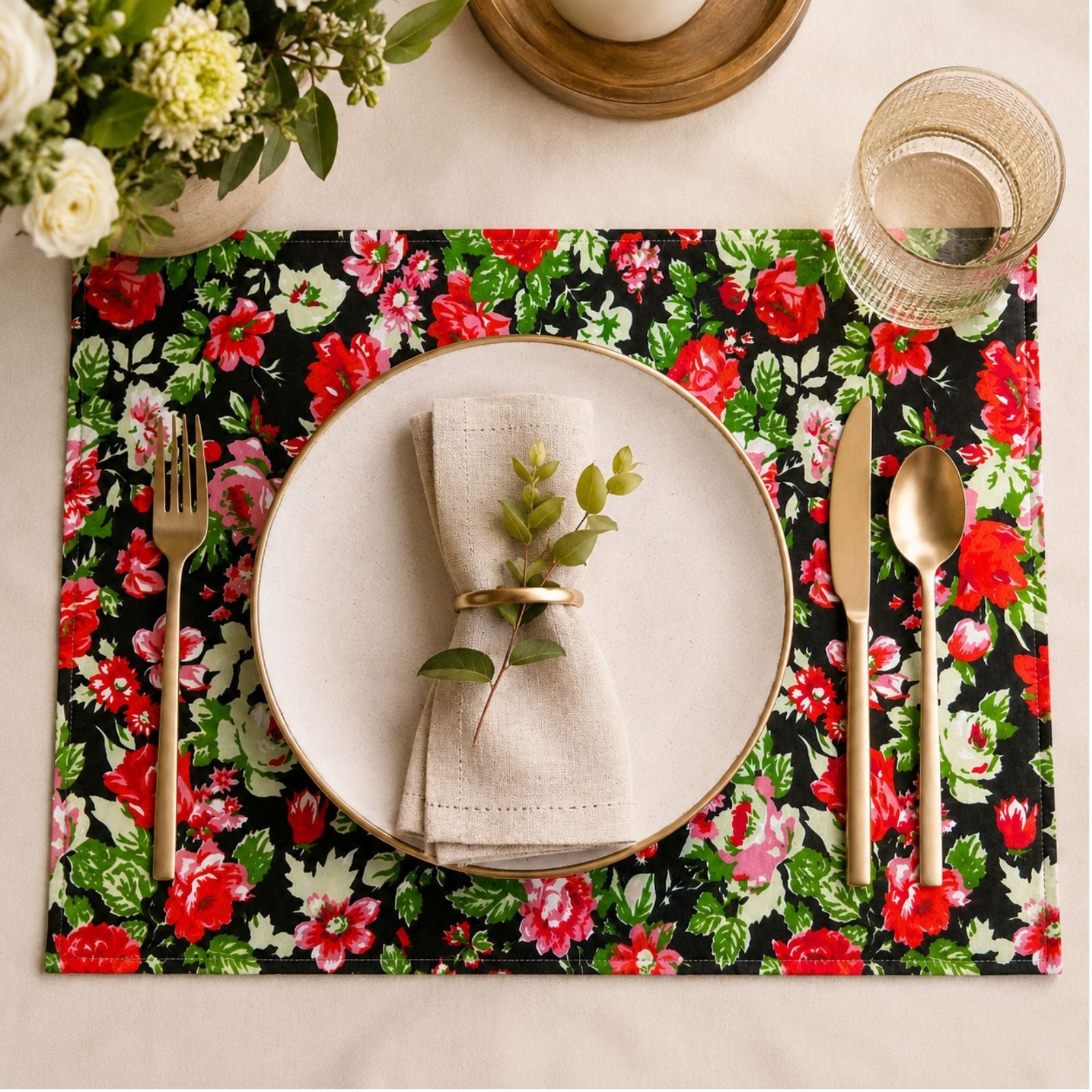 Charlo's Set of 4 Rectangular Placemats Maria Madalena 18" x 12"